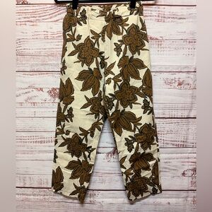 Floral Print Cropped Pants